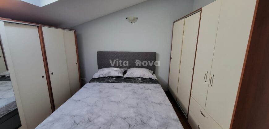 BLUE GARDEN, 2-SOBAN, POGLED NA MORE!