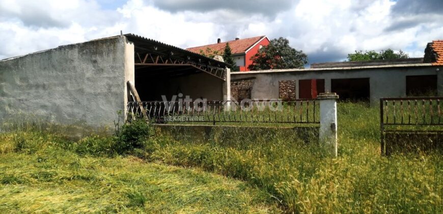 RAŠTANE GORNJE, STARINA NA ZEMLJIŠTU OD 2280 m2