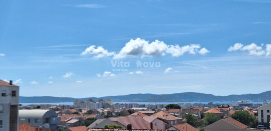 BILI BRIG, REŽIJE U CIJENI, 3-SOBAN, POGLED NA MORE, DUGOROČNO