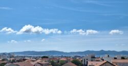 BILI BRIG, REŽIJE U CIJENI, 3-SOBAN, POGLED NA MORE, DUGOROČNO