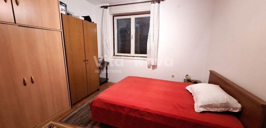 BILI BRIG- DUGOROČNO, 82 M2, 1. KAT, 2 SPAVAĆE SOBE