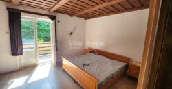 JEZERO, KUĆA S OKUĆNICOM