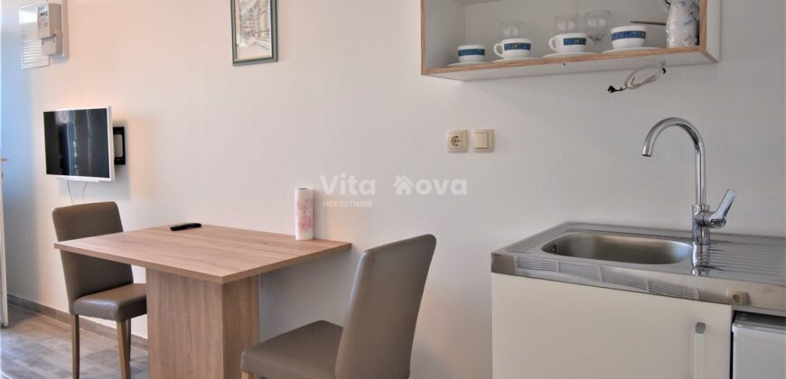 N. BOKANJAC- GARSONIJERA NA DULJI PERIOD